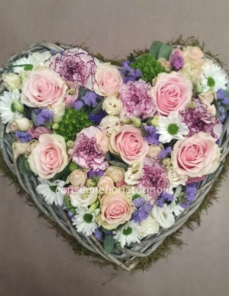 Cuore rose e altri fiori